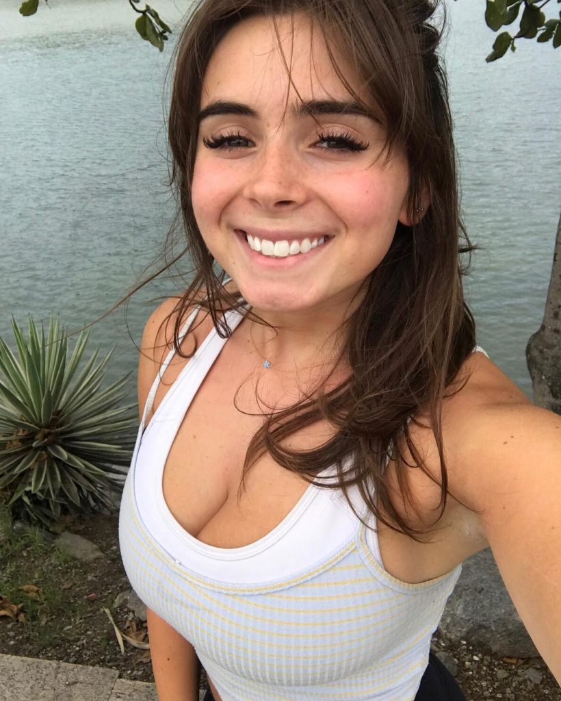 Mila Santos - Cute Girl With Busty Body - Fapdungeon