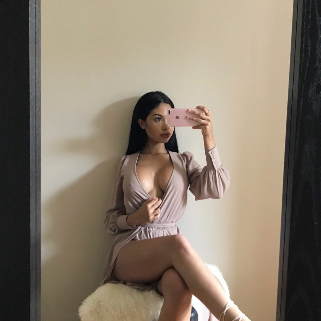 Katthleenaa Slim Thick Brunette Girl Page 4 of 4 Fapdungeon