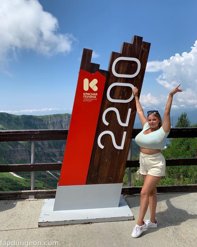 Katyshka2208 - Busty Thick Blond - Fapdungeon