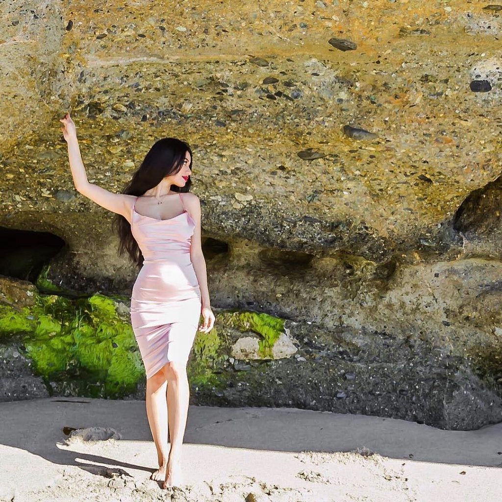 Ellie Lou - Petite Asian Model With Tits - Page 3 of 5 - Fapdungeon