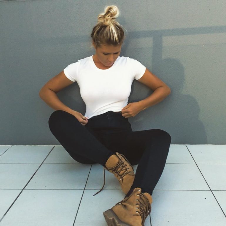 Holly Daze Coffey - Busty Thick Model - Page 2 of 6 - Fapdungeon