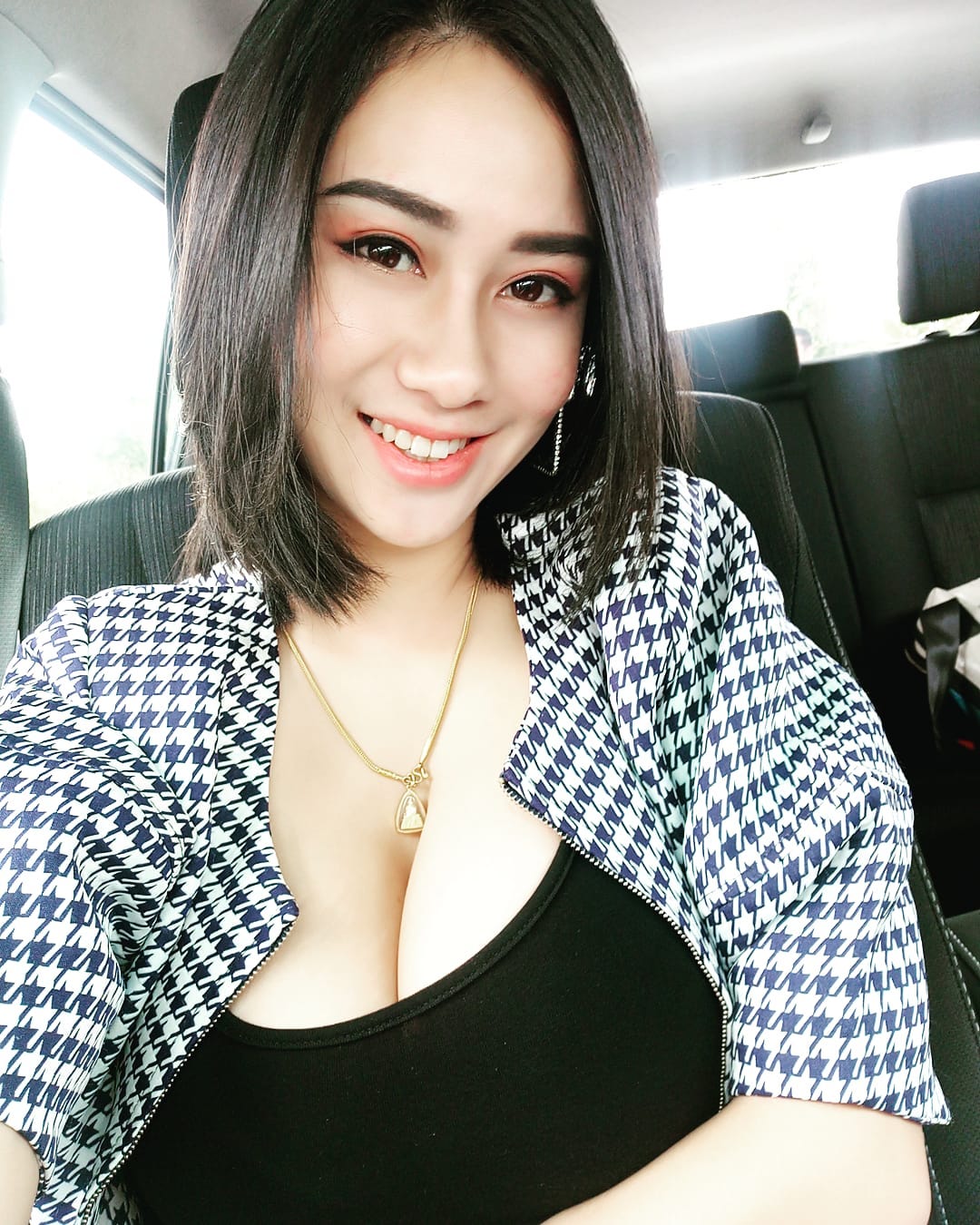 women big nipples Chinese