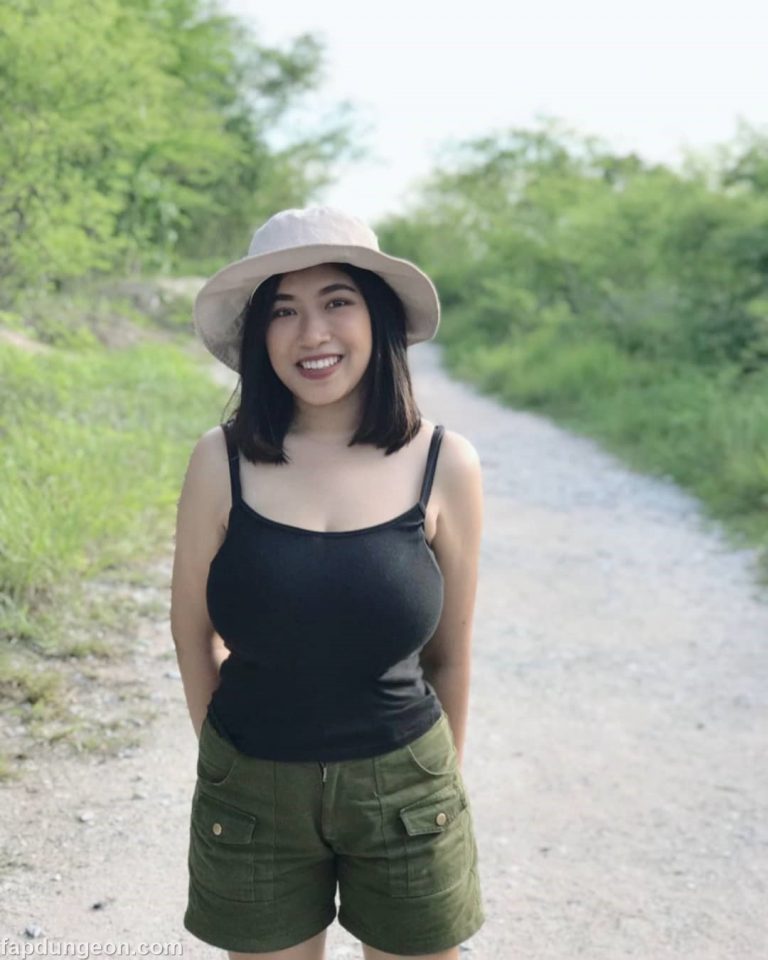 Aoychitchanok - Busty Thai Teen - Page 2 of 3 - Fapdungeon