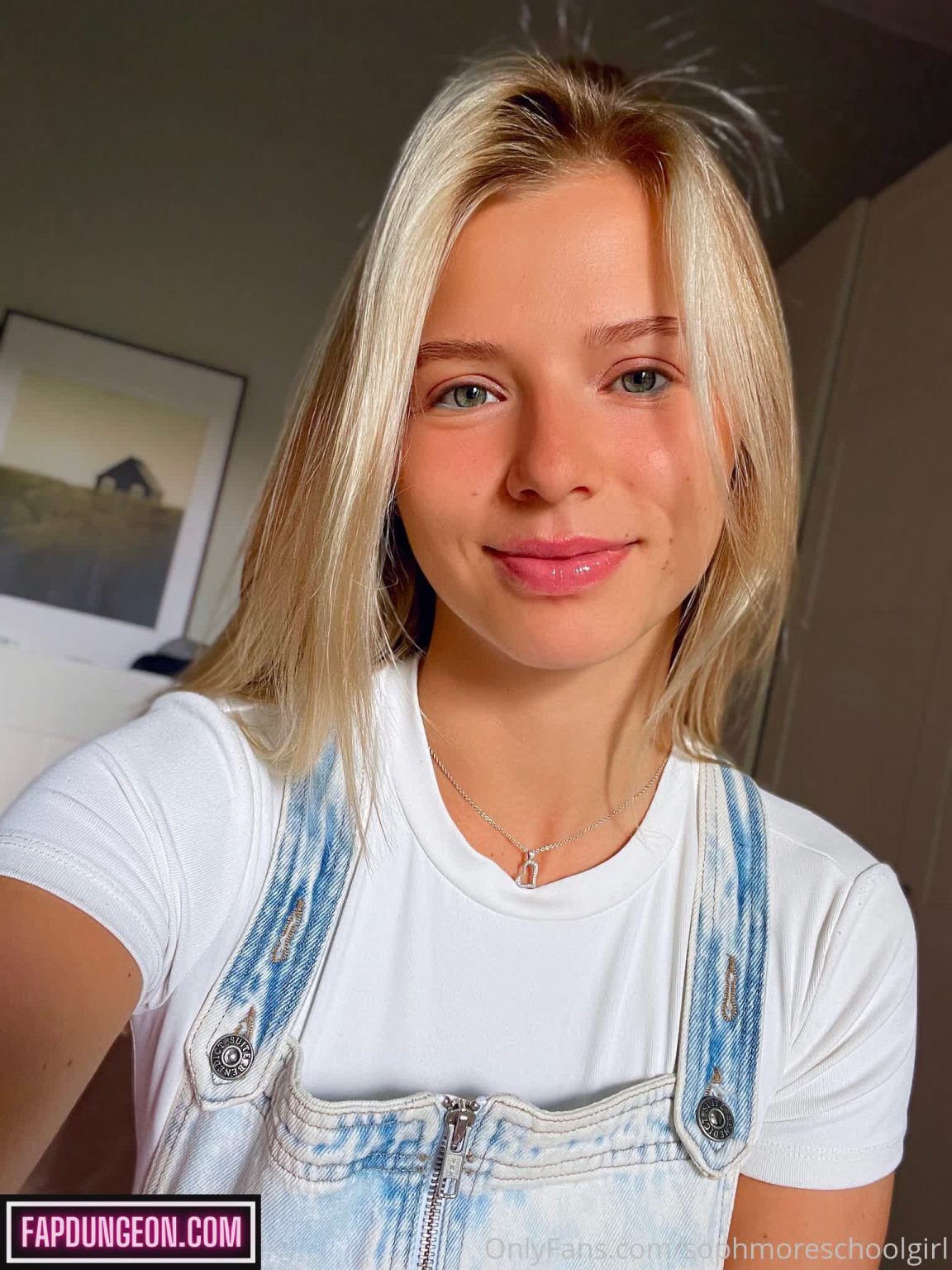 Ana Knoxx – Cute Blonde Teen Onlyfans Celebs News