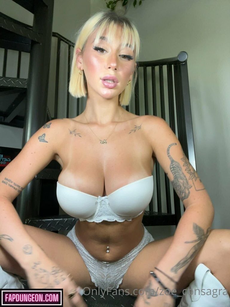 Zoe Consagra - Busty Blonde Onlyfans Sextapes Nudes photo