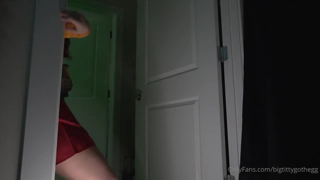 Big Titty Goth Egg Cosplays Velma And Gets Rammed In Doggy