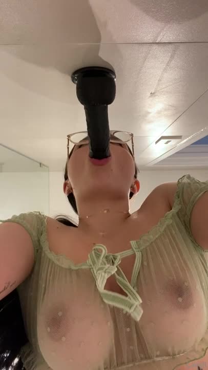 Lilith Cavaliere Sucks A Dildo