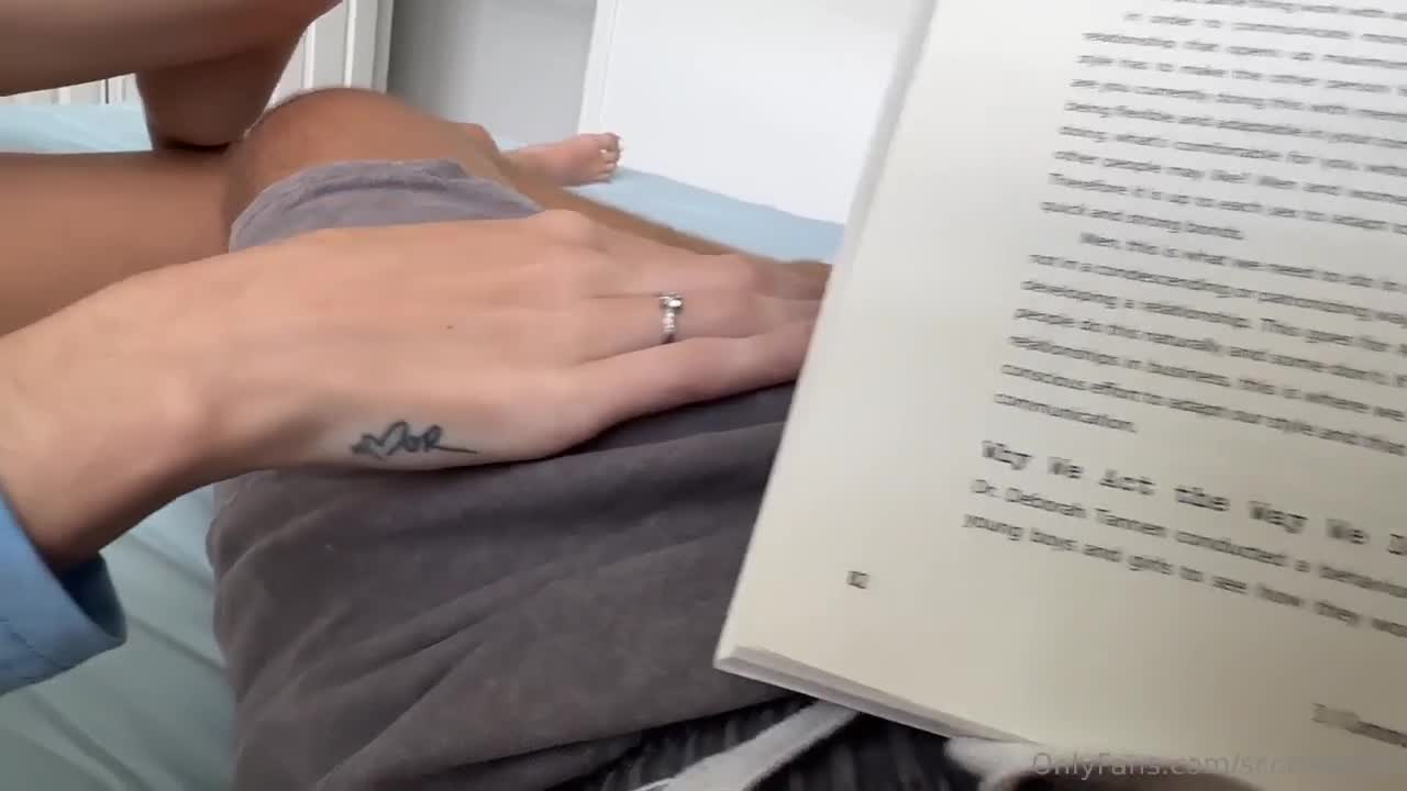 ItsSophieTyler Seduces Her Stepbro For Some Sex
