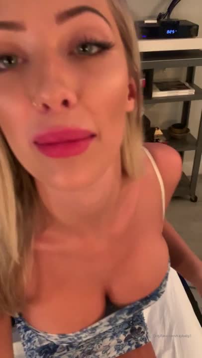 Kaylen Ward Surprises Her Stepbrother And Sucks His Cock