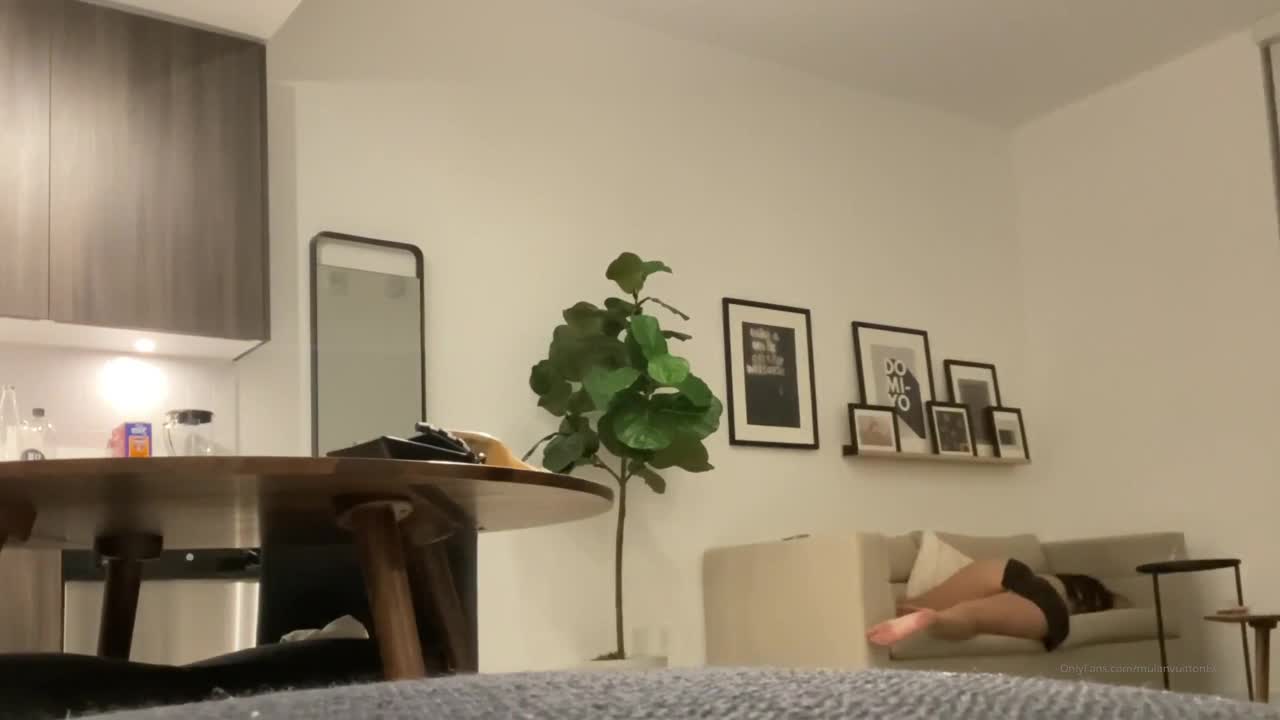 Mulan Vuitton Has Sex With A Thief