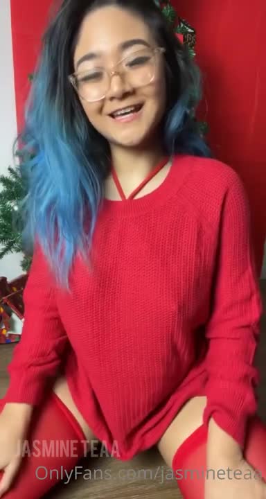 Shibari Slut Jasmine Teaa Uses A Rope To Make Herself Cum