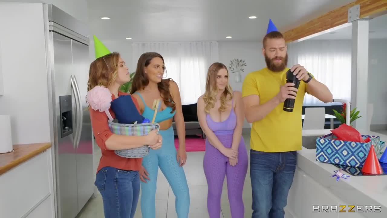 Xander Impales Lesbians Codi Vore And Nolina Nyx On His Cock