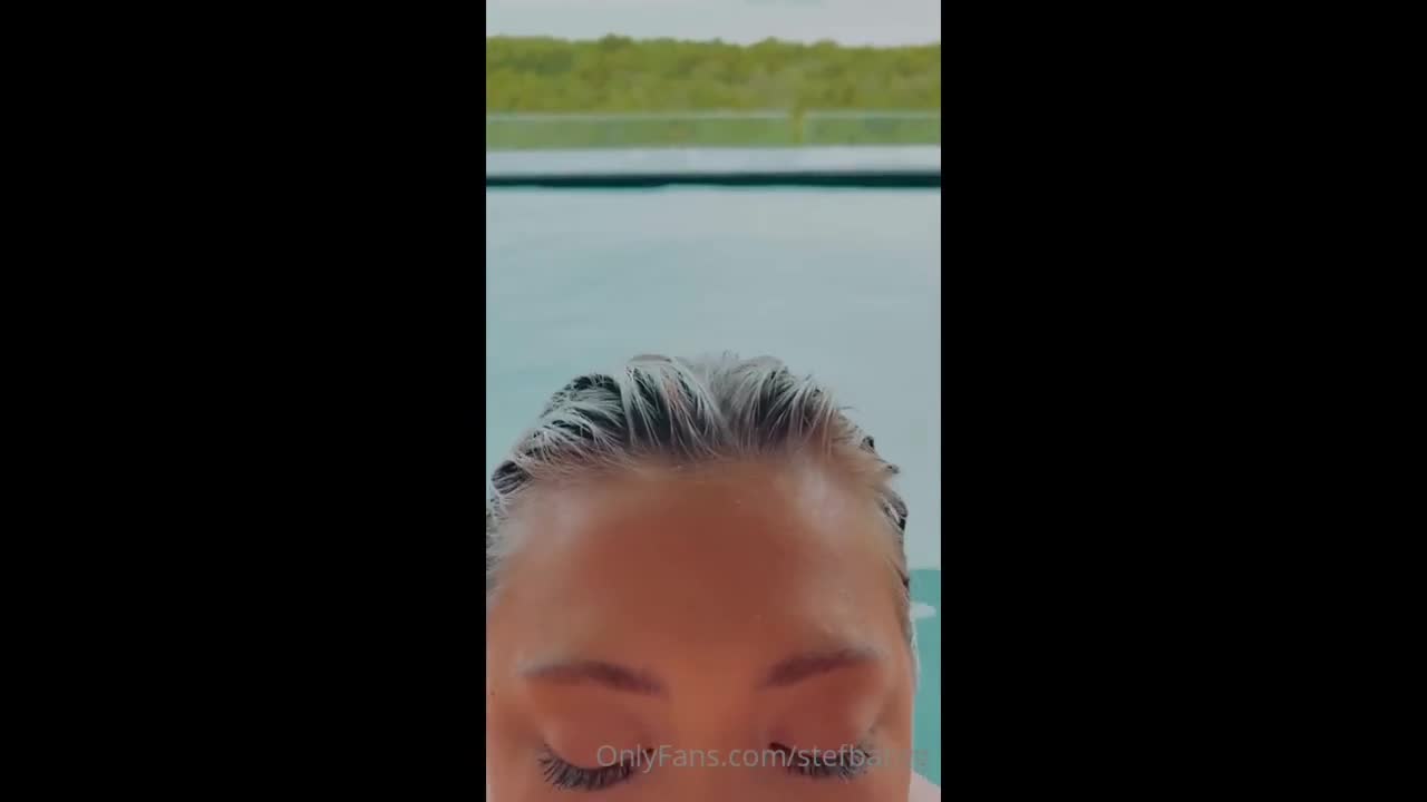 Stefanie Knight Shows Her Tits And Gets Fucked