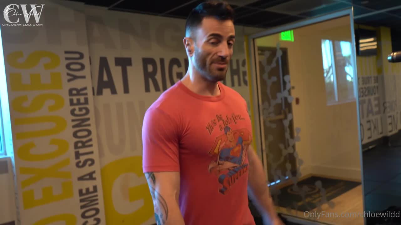 Chloe Wildd Takes A Pump From A Gym Bro