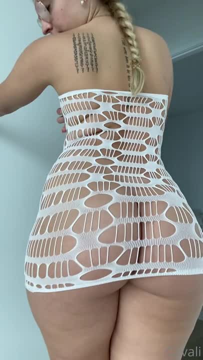Lilith Cavaliere Flaunts Ass In Mesh Dress